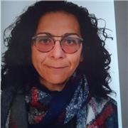 Persona atenta, resolutiva, explícita en las necesidades específicas del alumnado y desenvuelta